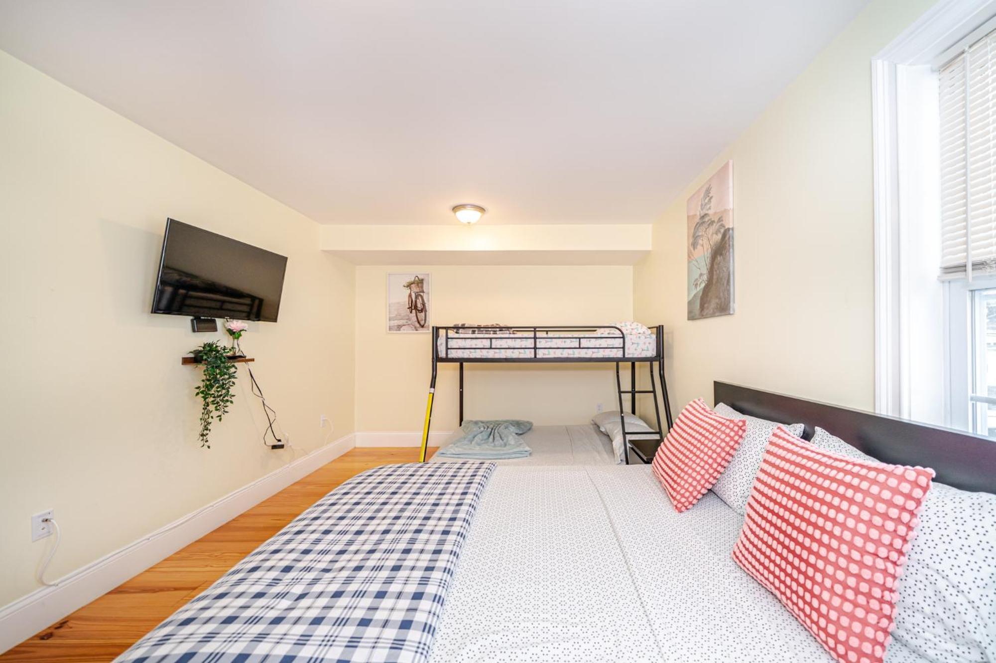 41 - 3Br Quincy - Lovely Townhouse Near Parish Ngoại thất bức ảnh